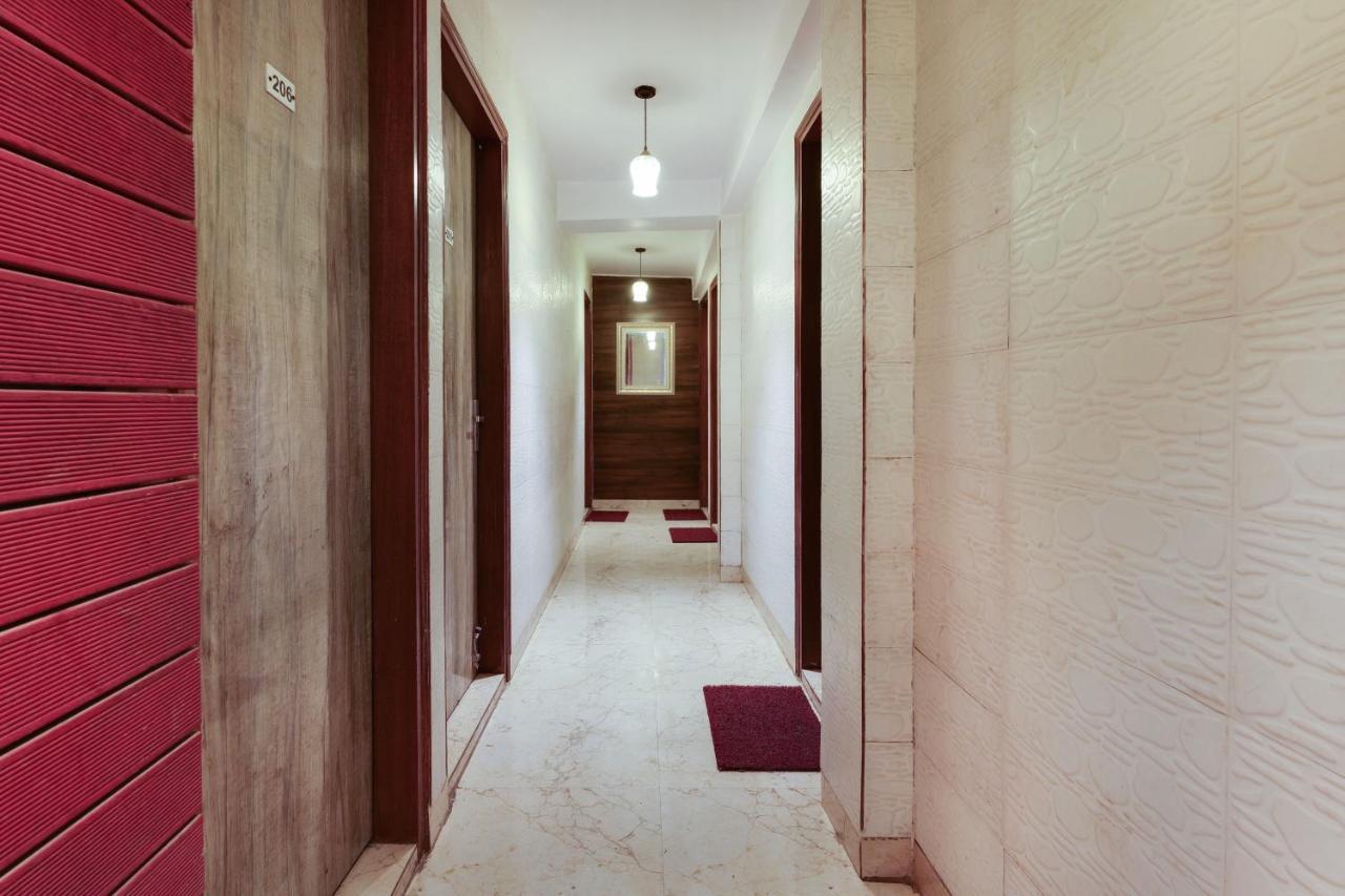 Oyo Flagship 81486 Hotel Mahalaxmi Guesthouse New Delhi Exterior photo